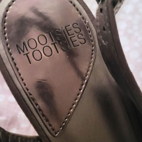 Mootsies Tootsies Taupe Slingbacks Taupe Open Toe Adjustable Strap Size 8 - Used - Picture 5 of 8